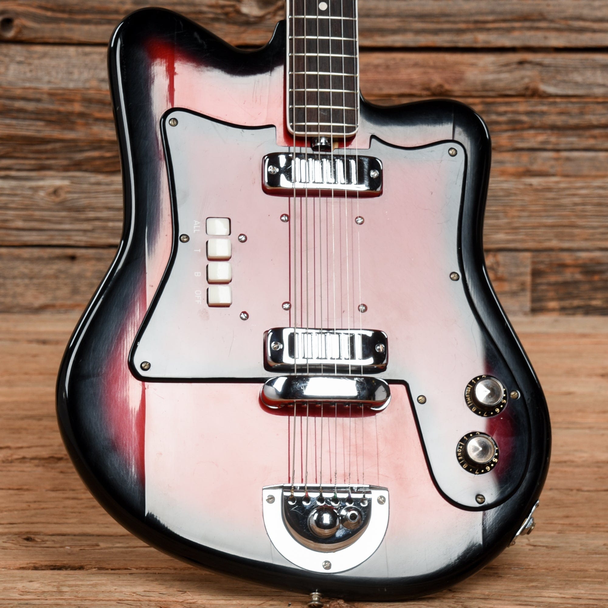 Continental 2 Pickup Electric Red Burst 1960s Electric Guitars / Solid Body