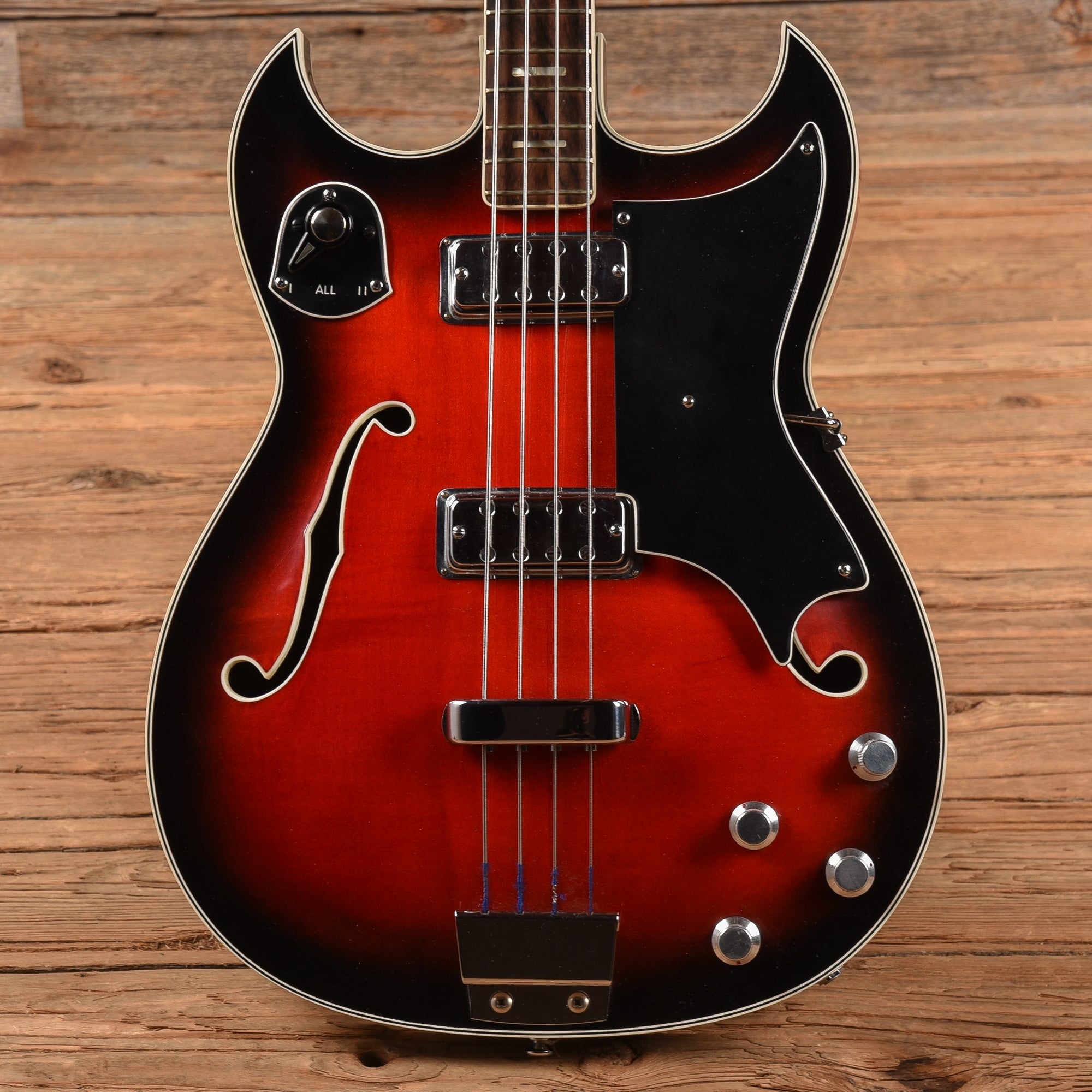 Crucianelli Elite Hollowbody Bass Sunburst 1960s Bass Guitars / 4-String