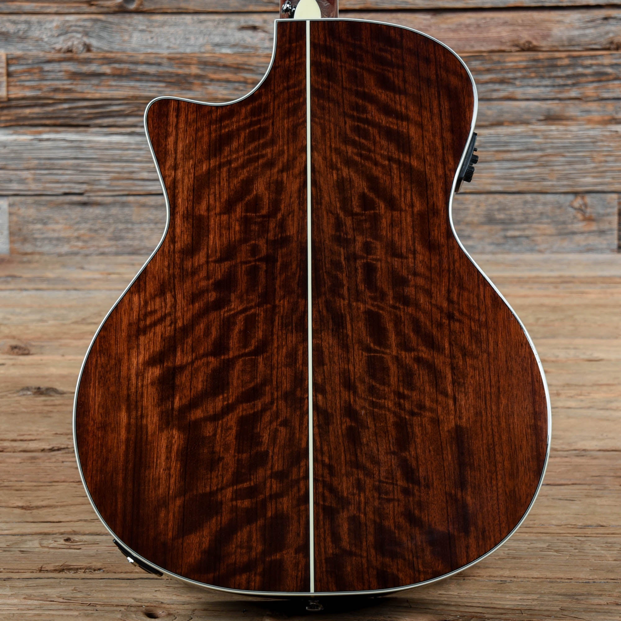 D'Angelico Premier Gramercy Custom Shop Sunburst Acoustic Guitars / Built-in Electronics