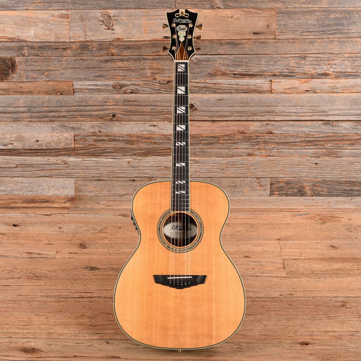 D'Angelico DAEOMVNATGP Natural Acoustic Guitars