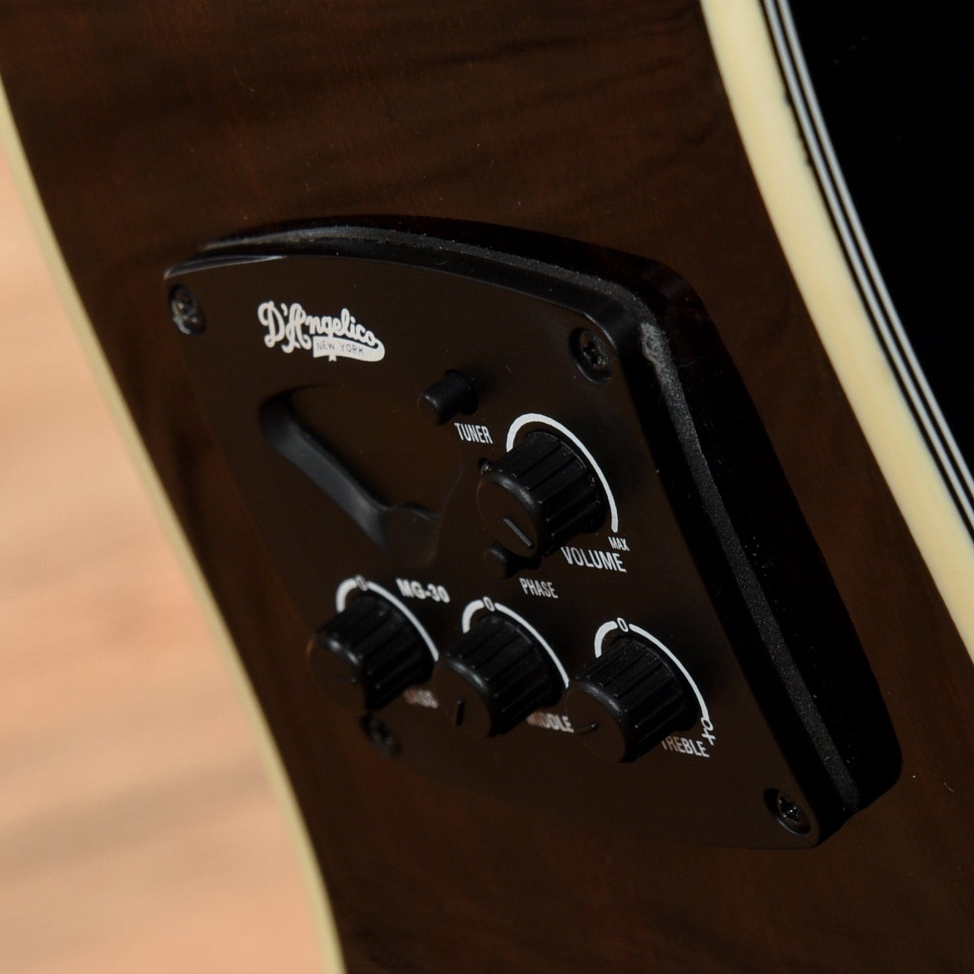 D'Angelico Premier Sunburst Acoustic Guitars / Dreadnought