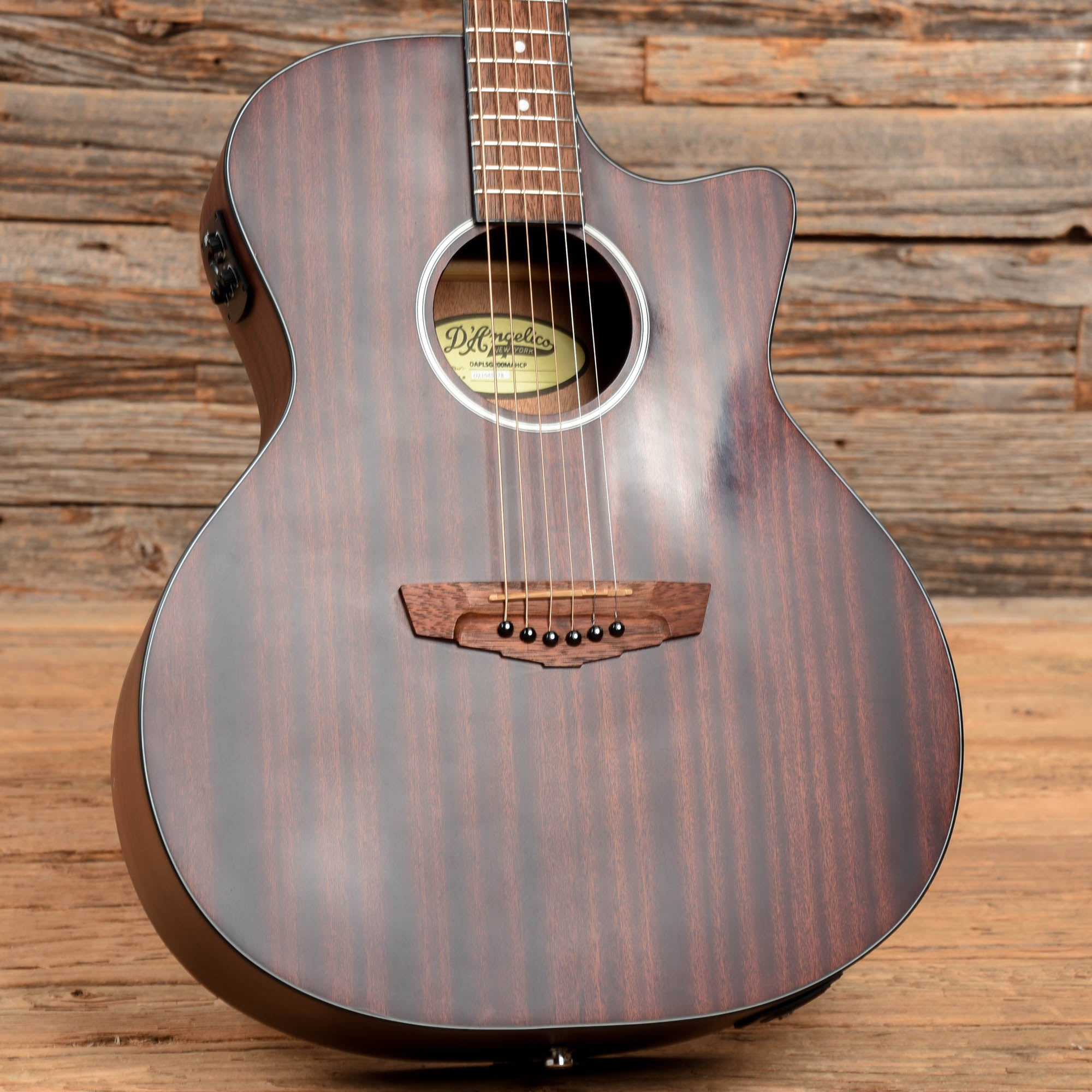 D'Angelico DAPLSG200MAHCP Brown