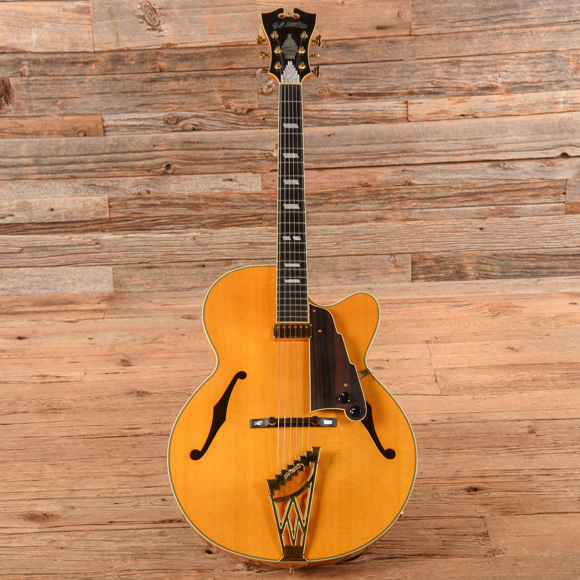 D'Angelico NYL-6 Speicial New Yorker Model ( Japan )