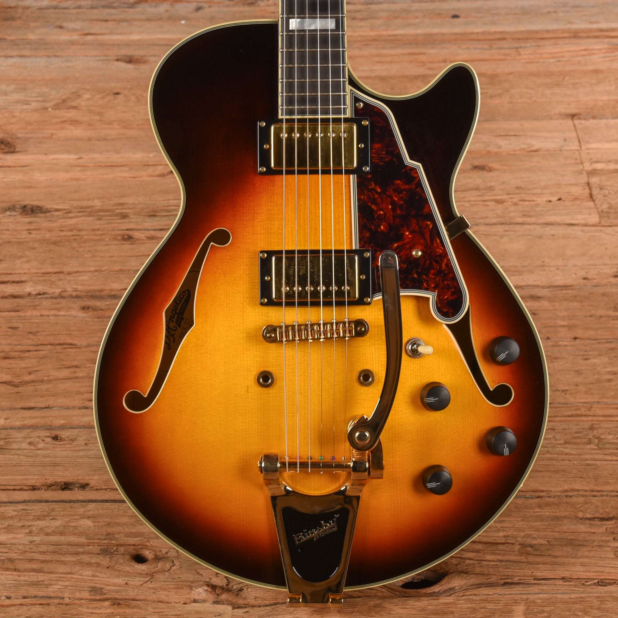 D'Angelico Deluxe Kurt Rosenwinkel SS Honey Burst 2017 Electric Guitars