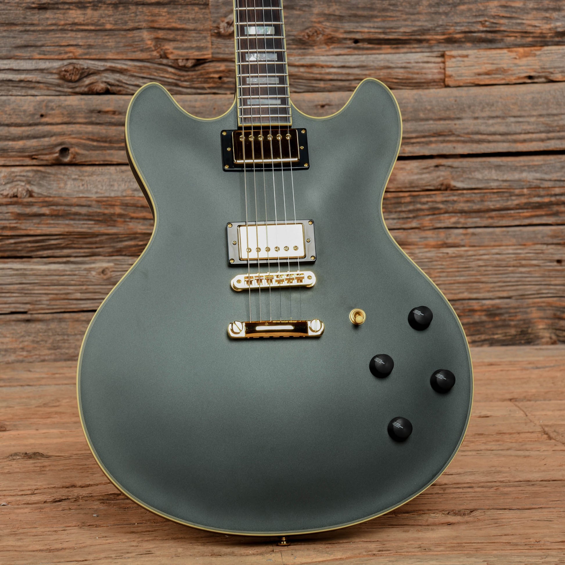 D'Angelico Deluxe DC Satin Black 2016 Electric Guitars / Semi-Hollow