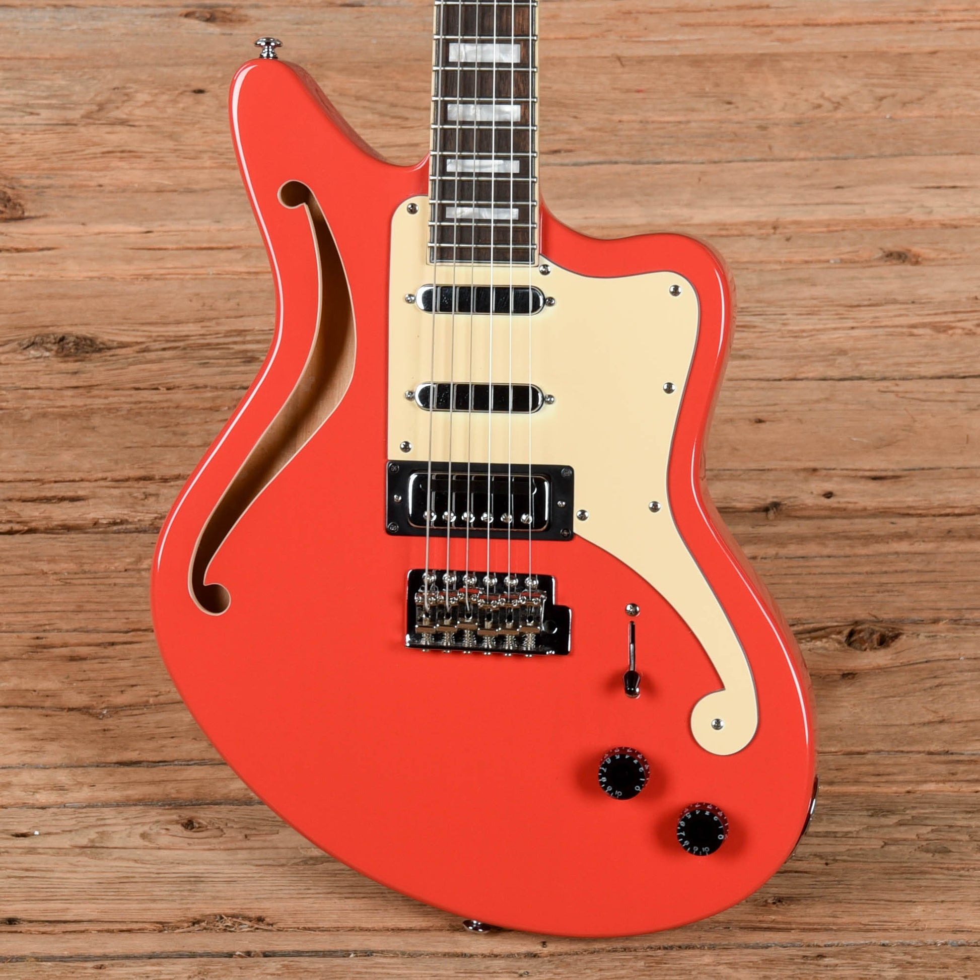 D'Angelico Premier Bedford SH Fiesta Red Electric Guitars / Semi-Hollow