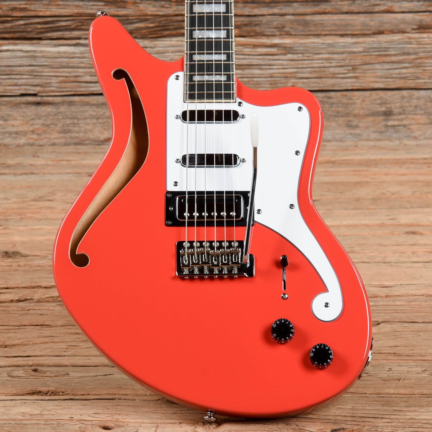 D'Angelico Premier Bedford SH with Tremolo Fiesta Red 2021 Electric Guitars / Semi-Hollow