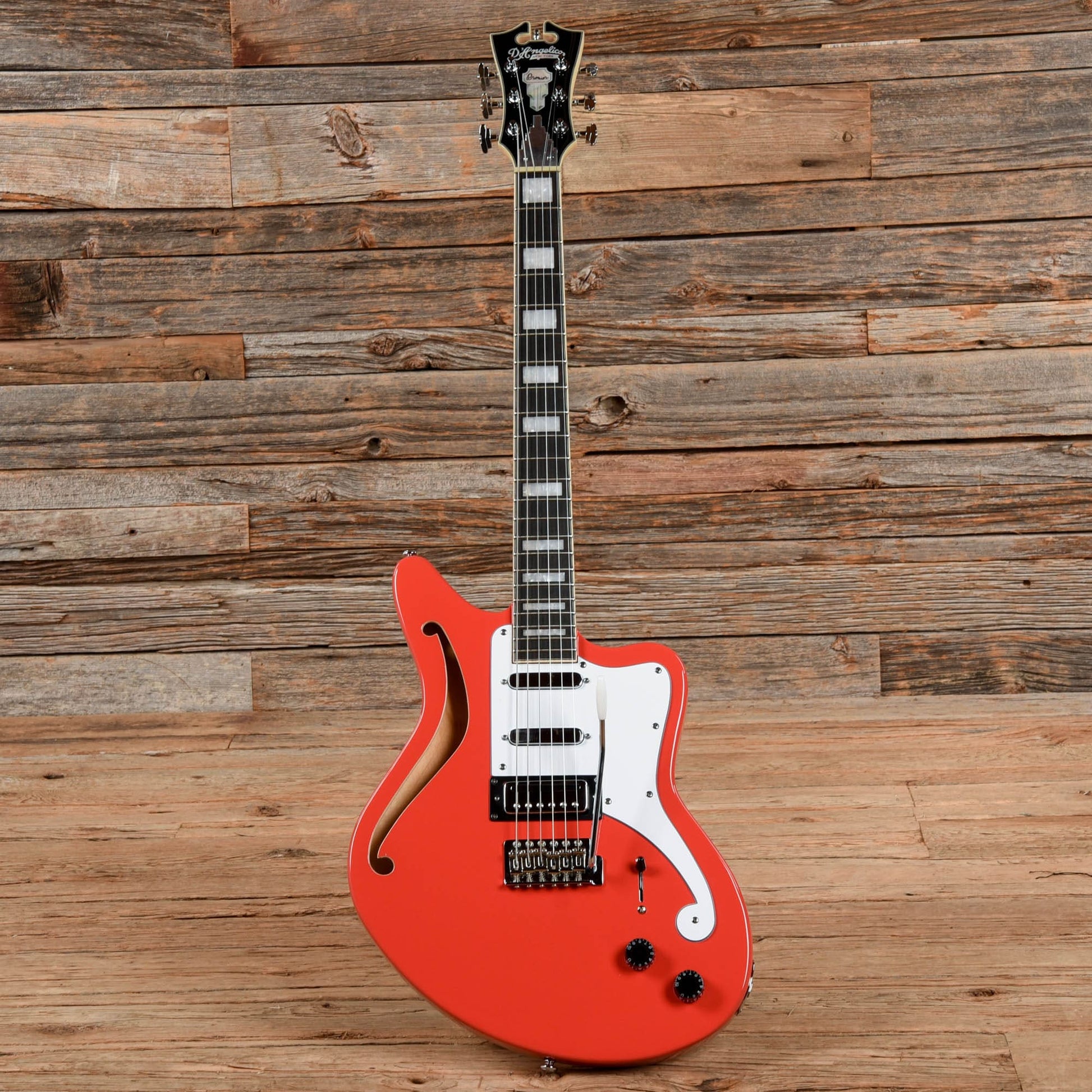 D'Angelico Premier Bedford SH with Tremolo Fiesta Red 2021 Electric Guitars / Semi-Hollow
