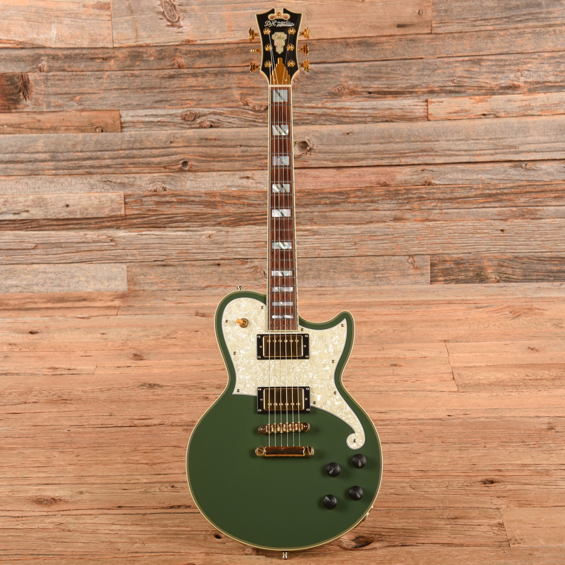D'Angelico Deluxe Atlantic Hunter Green Electric Guitars / Solid Body