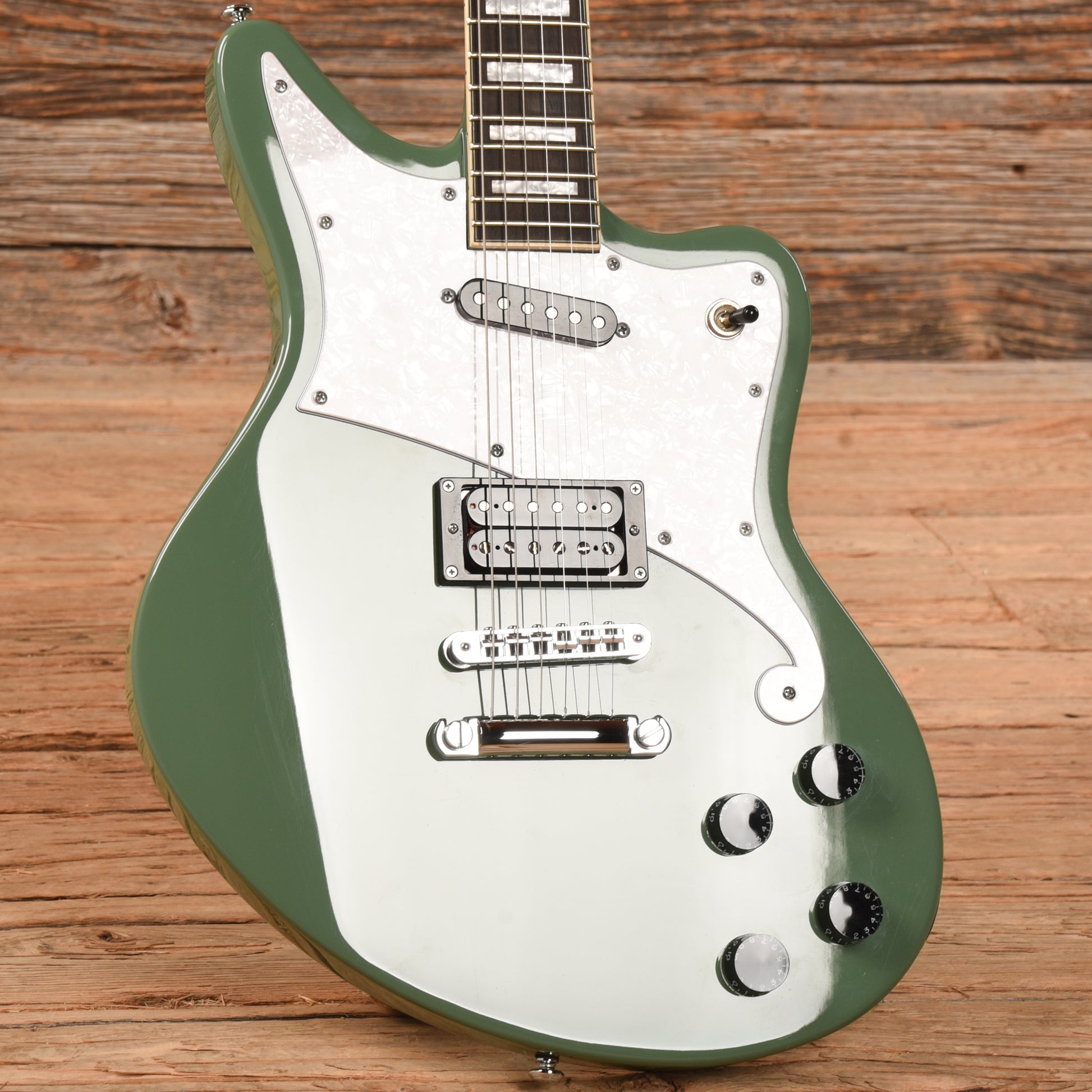 D'Angelico Premier Bedford Offset HS w/ Stoptail Army Green Electric Guitars / Solid Body