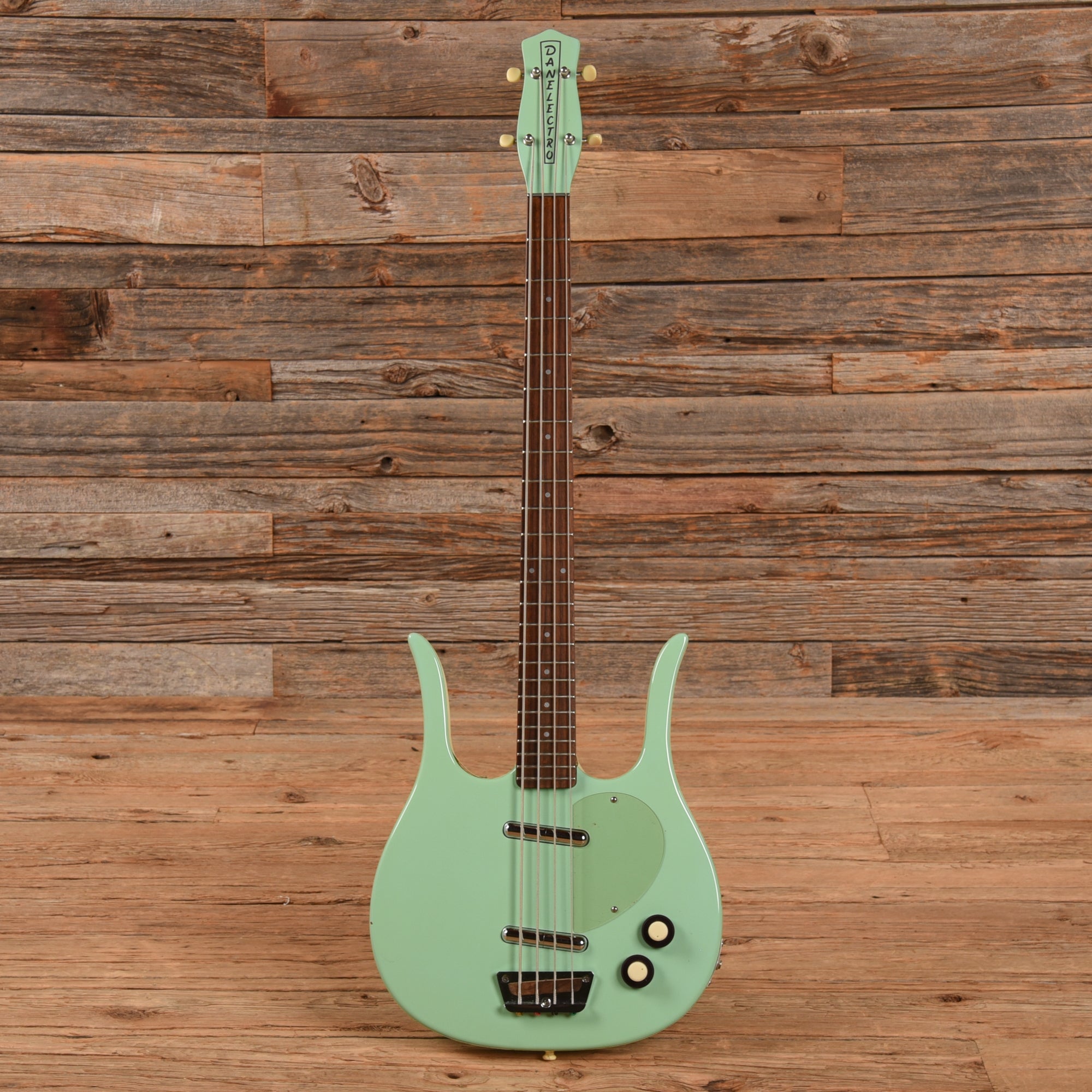 Danelectro Longhorn Bass Surf Green Bass Guitars / 4-String