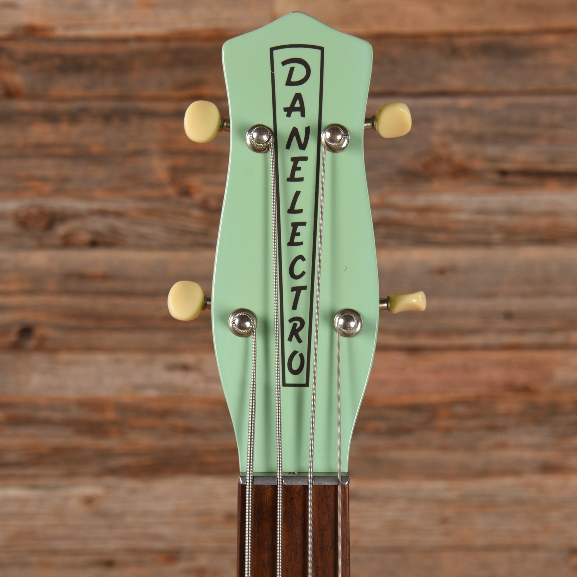 Danelectro Longhorn Bass Surf Green Bass Guitars / 4-String