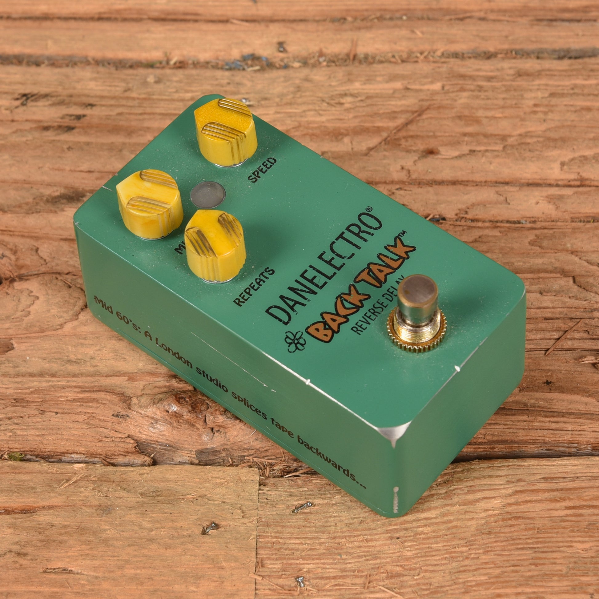 Danelectro Back Talk Reverse Delay Effects and Pedals / Delay
