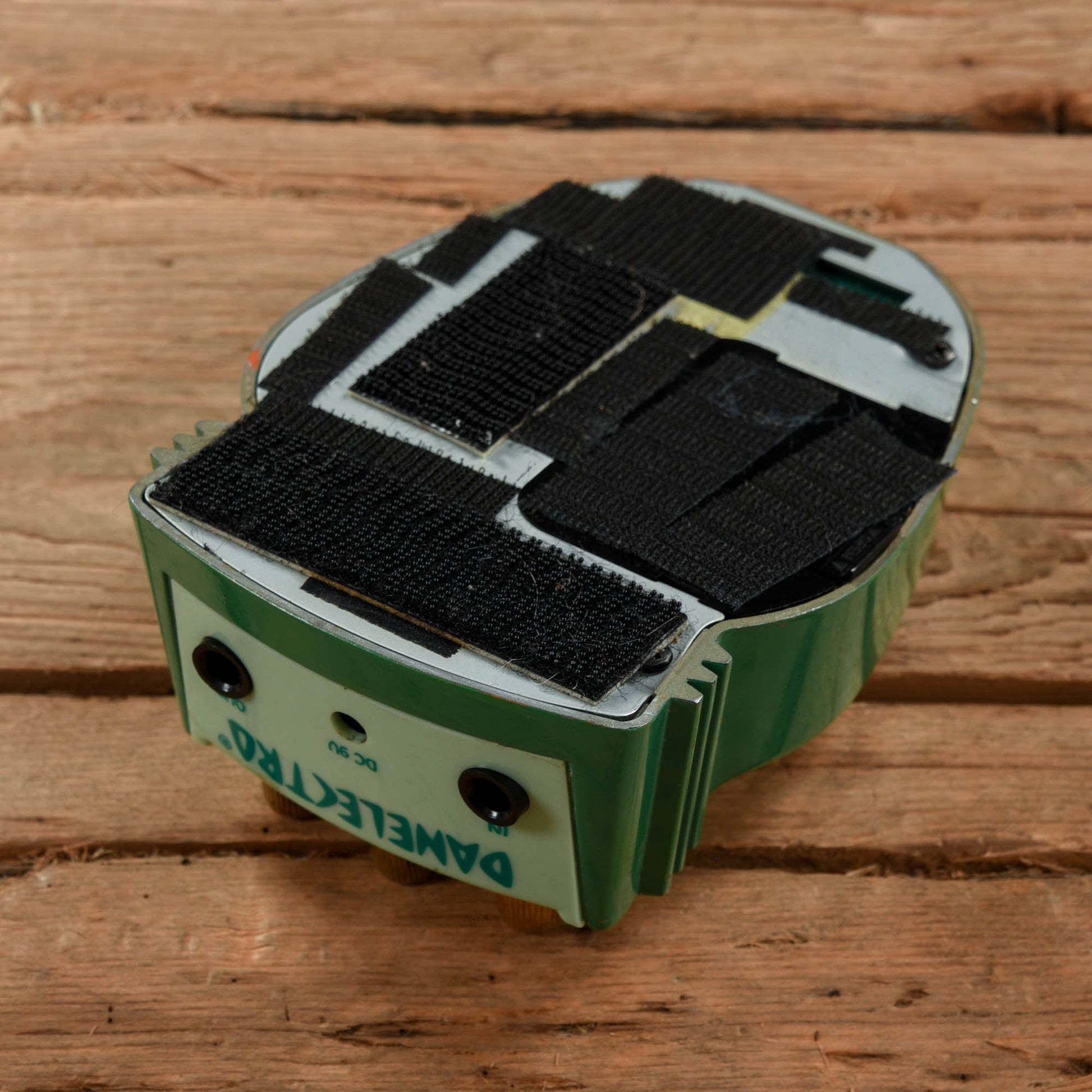 Danelectro Back Talk Reverse Delay Effects and Pedals / Delay