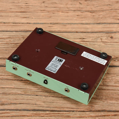 Danelectro DTE-1 Reel Echo Tape Simulator Pedal Effects and Pedals / Delay