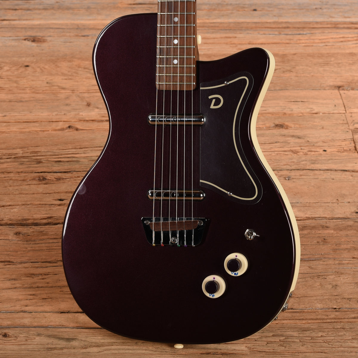 Danelectro '56 U-2 Reissue Beatnik Burgundy Electric Guitars