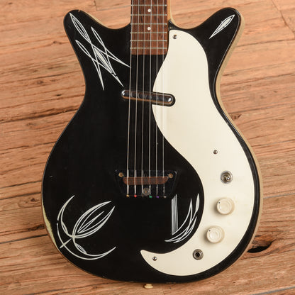 Danelectro Pinstripes Black 1960s Electric Guitars / Semi-Hollow