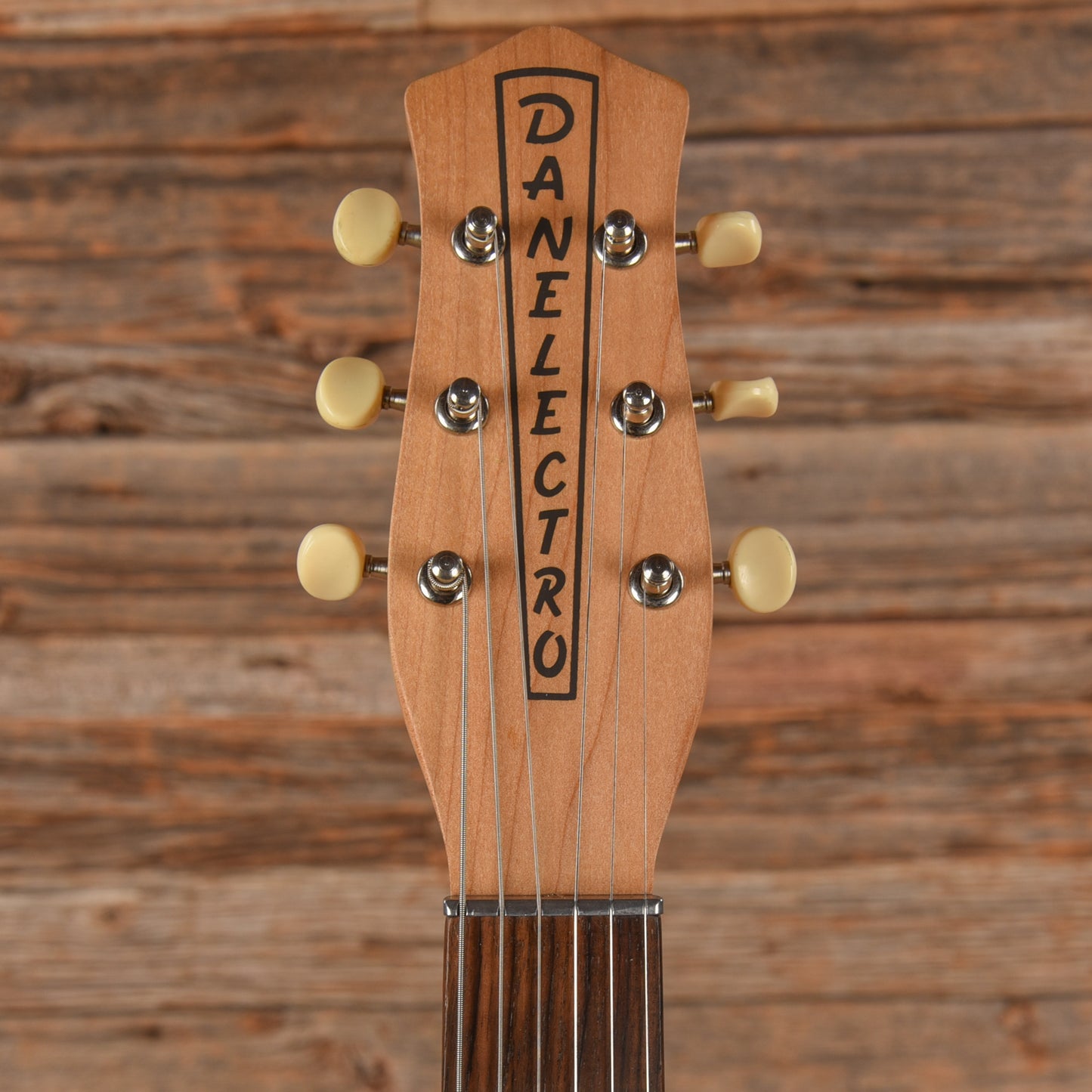 Danelectro 56 U-1 Surf Green 1998 Electric Guitars / Solid Body