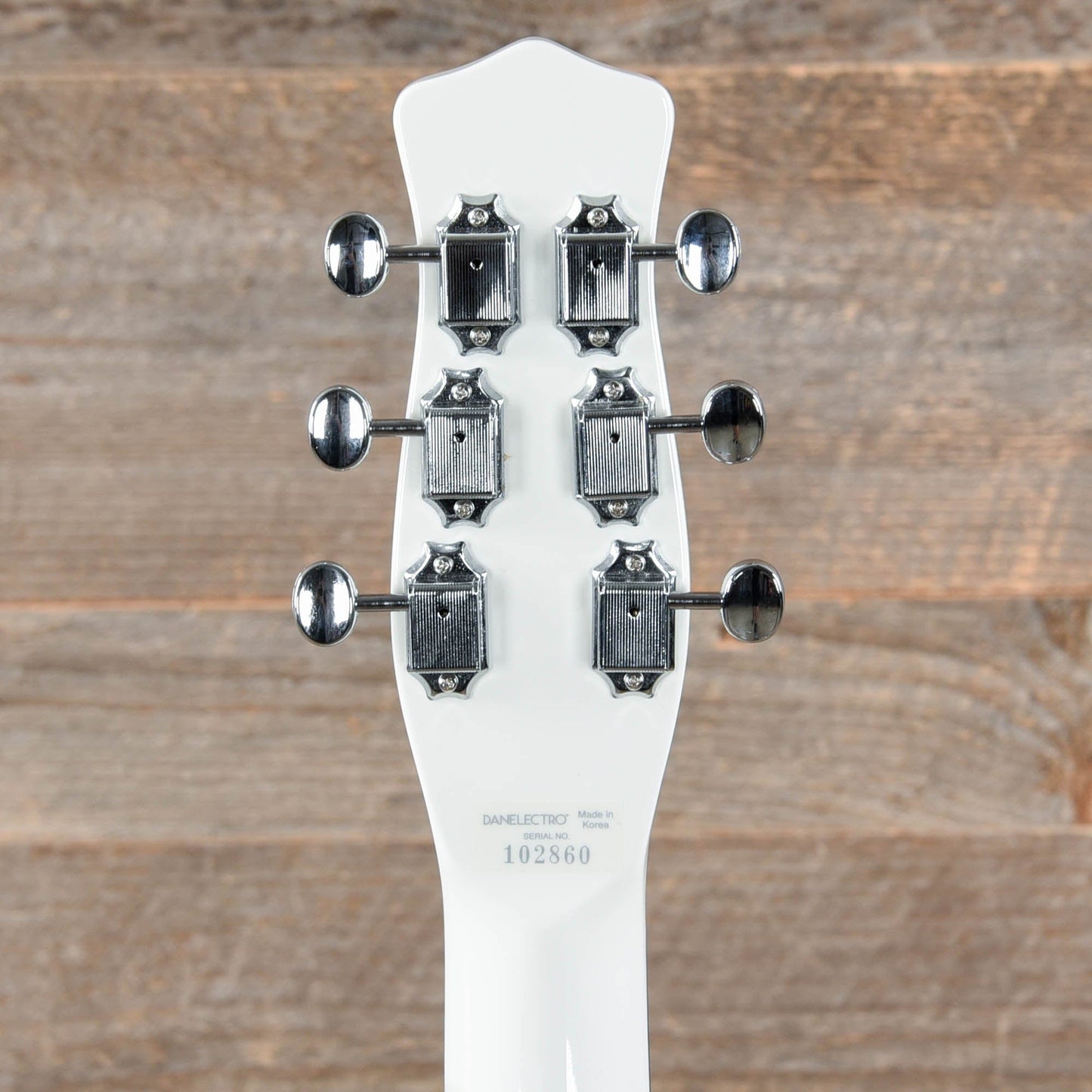 Danelectro '59M NOS Plus Double Cutaway Outa-Sight White Electric Guitars / Solid Body