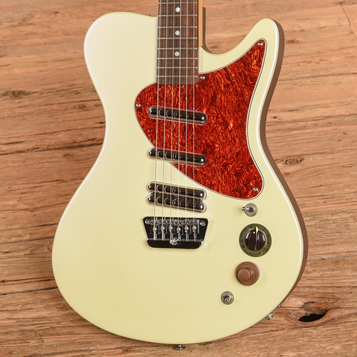 Danelectro Mod 6 White Electric Guitars / Solid Body