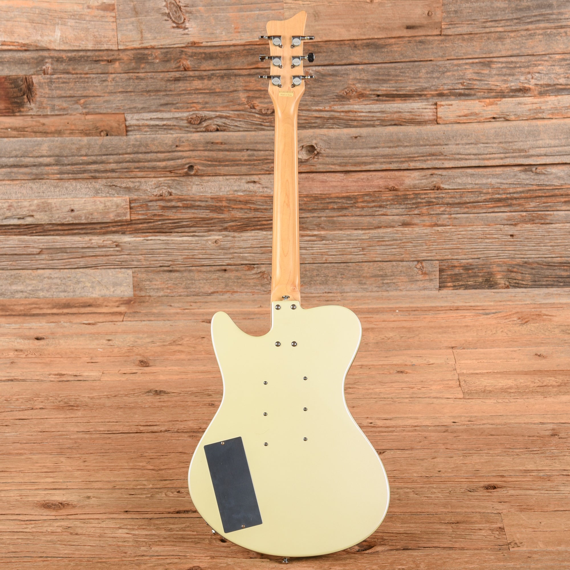 Danelectro Mod 6 White – Chicago Music Exchange