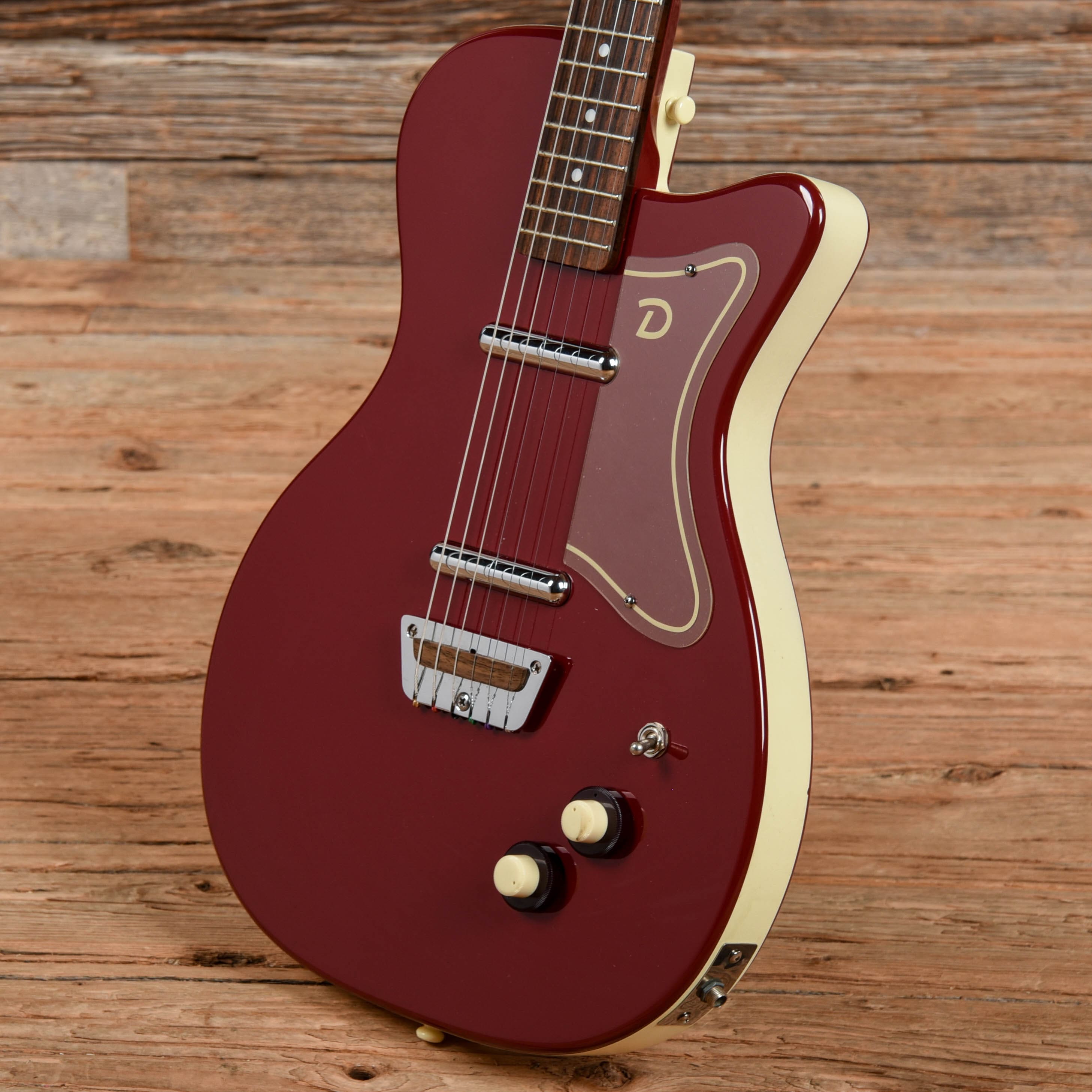 Danelectro U-2 Red Electric Guitars / Solid Body