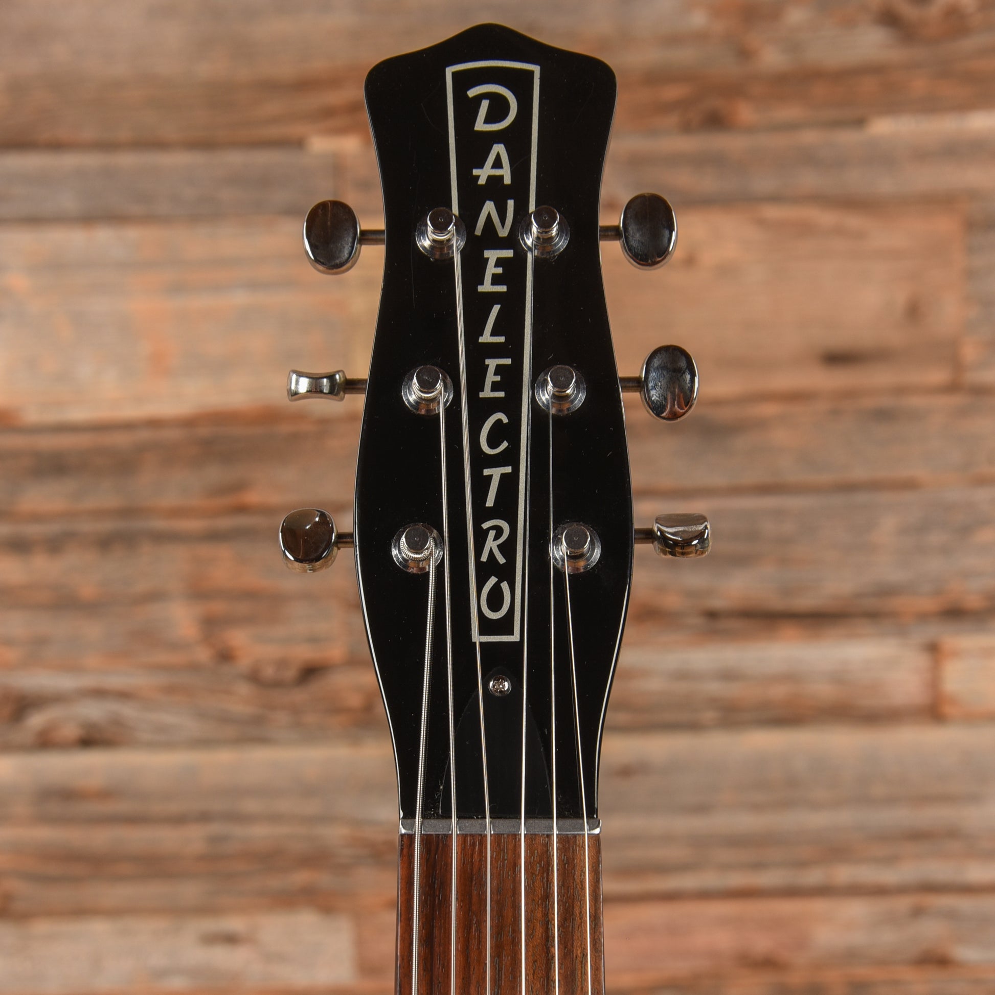 Danelectro U-2 Reissue Black Electric Guitars / Solid Body