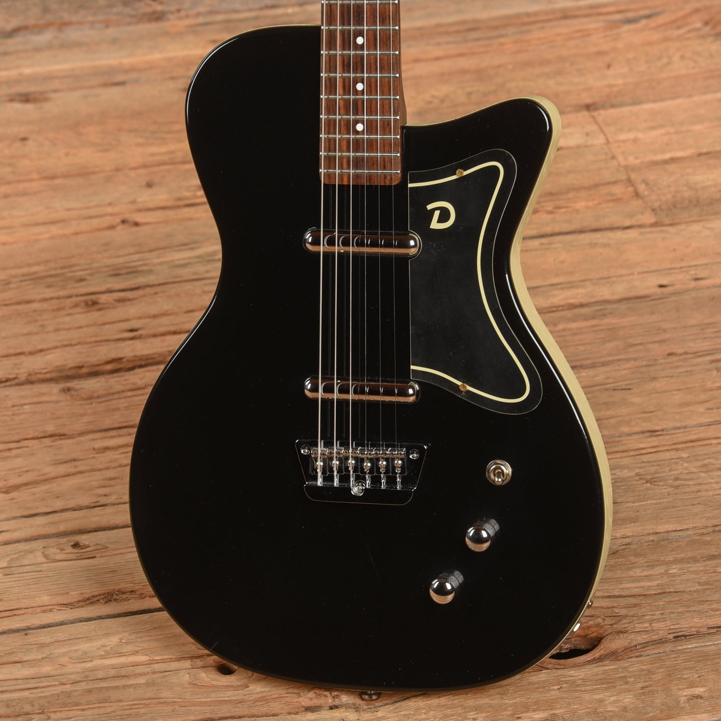 Danelectro U-2 Reissue Black Electric Guitars / Solid Body