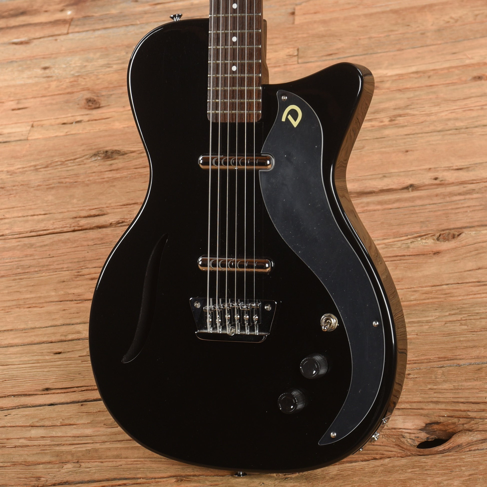 Danelectro Vintage Baritone Black 2023 Electric Guitars / Solid Body