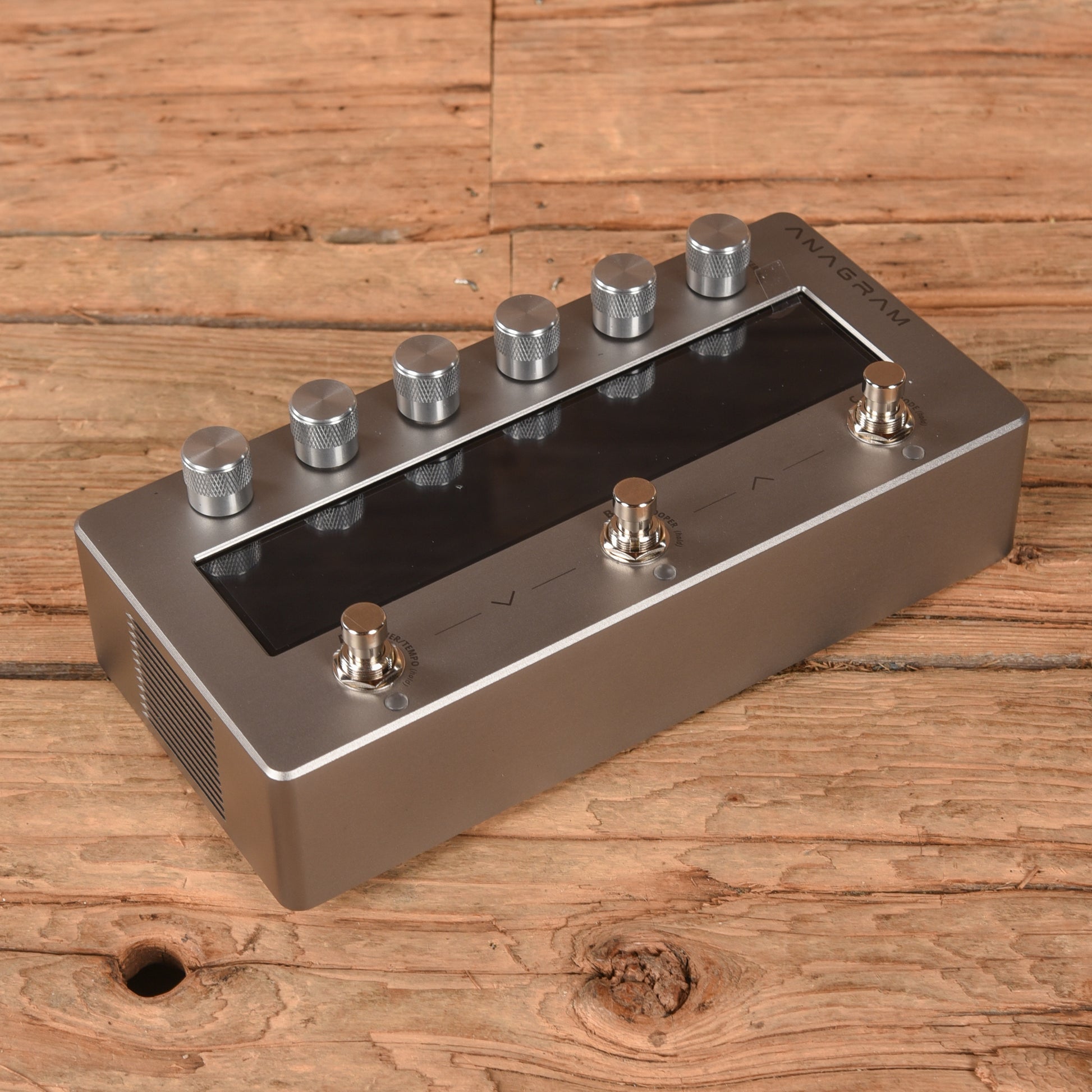 Darkglass Anagram Bass Multi-Effects Pedal and Amp Modeler Effect Pedals