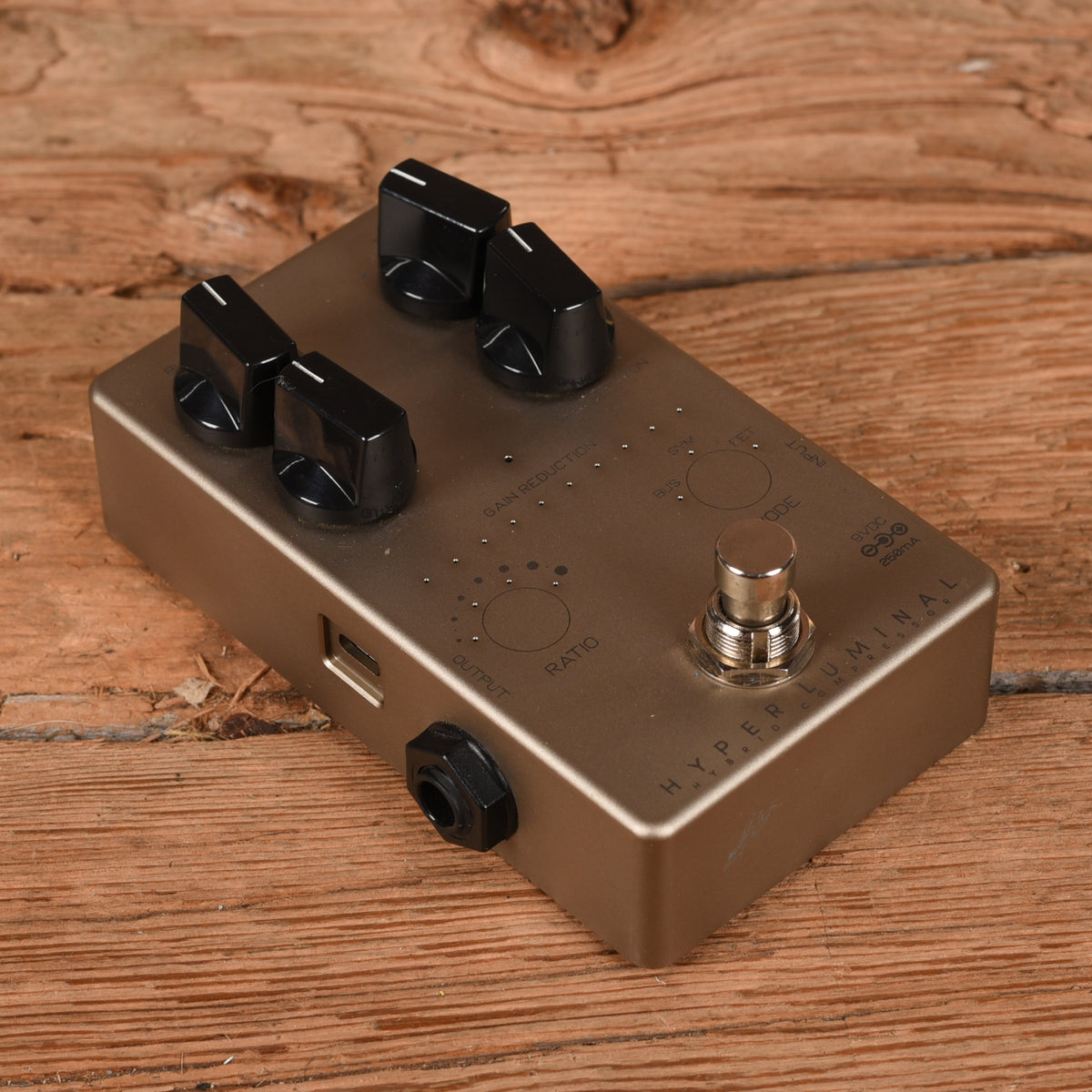 Darkglass Electronics Hyper Luminal Hybrid Compressor Effect Pedals