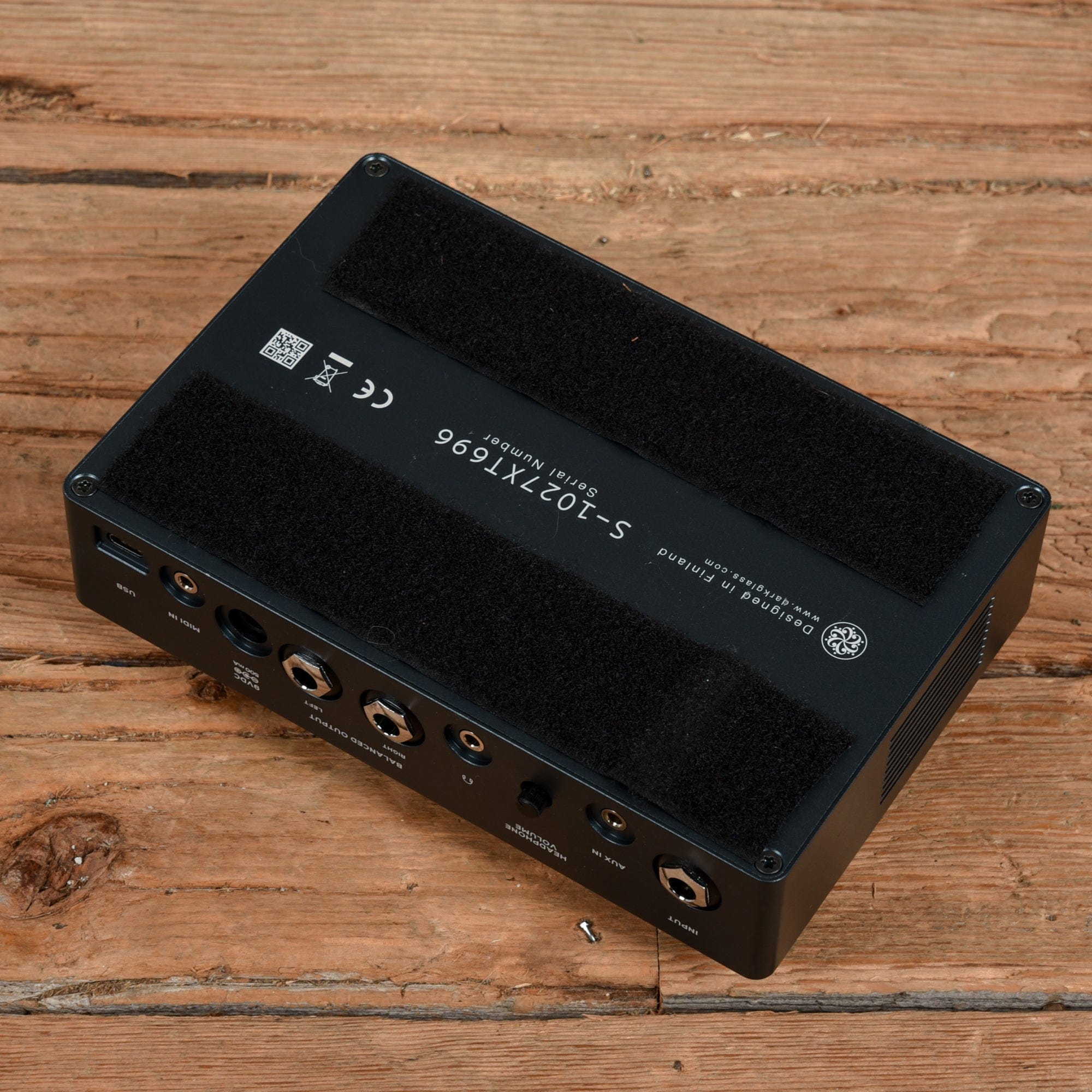 Darkglass Alpha Omega Photon Effects and Pedals / Bass Pedals