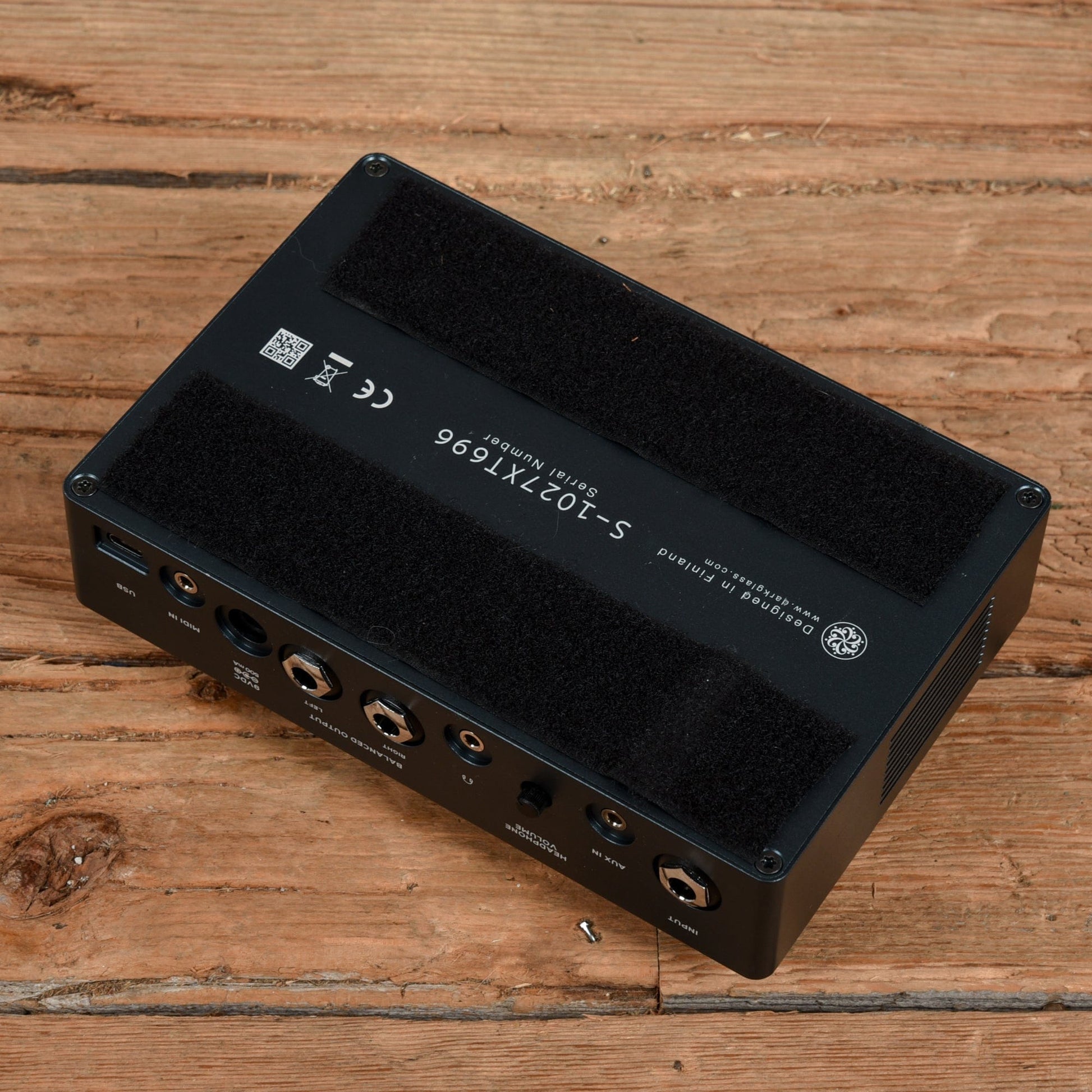 Darkglass Alpha Omega Photon Effects and Pedals / Bass Pedals