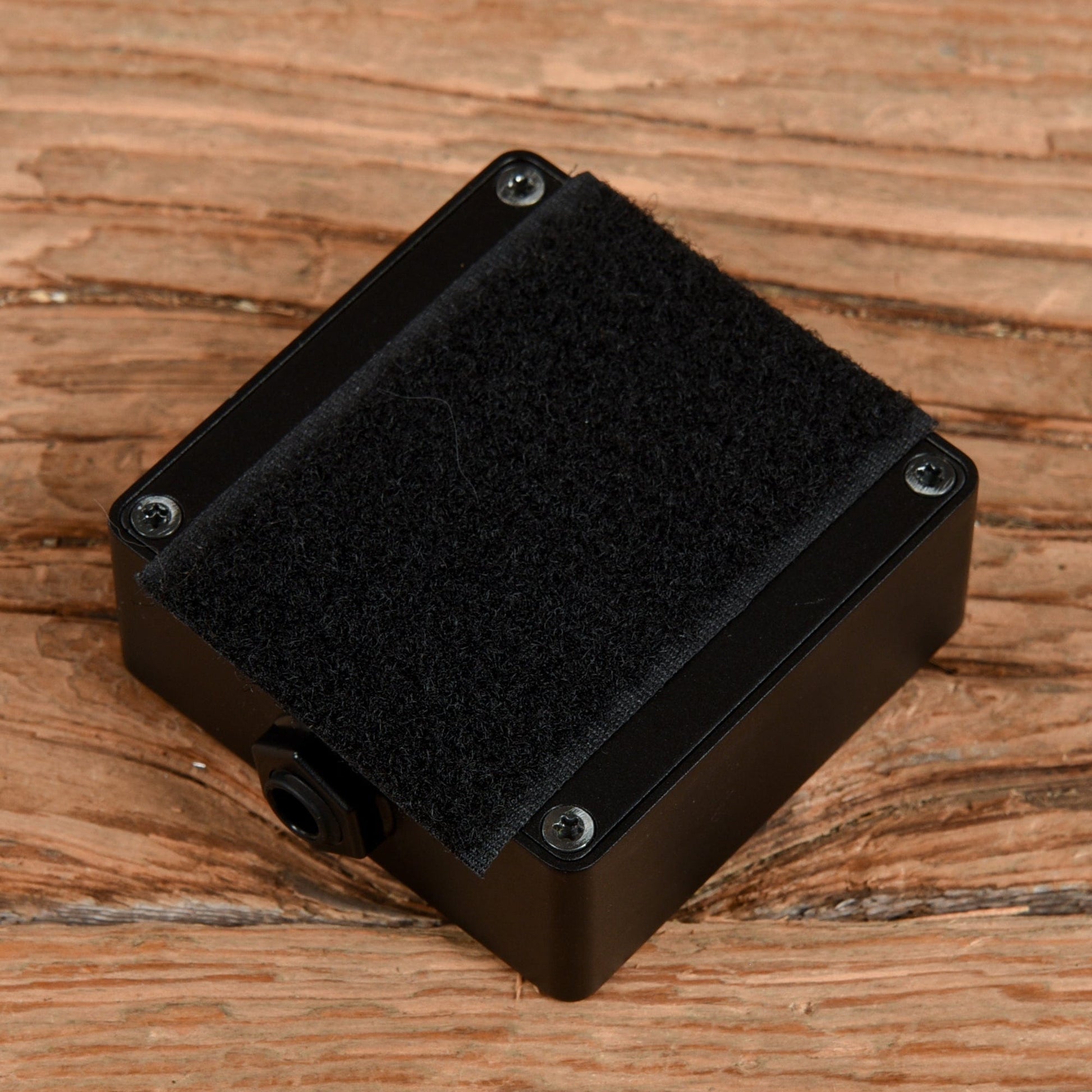 Darkglass Single Footswitch Effects and Pedals / Loop Pedals and Samplers