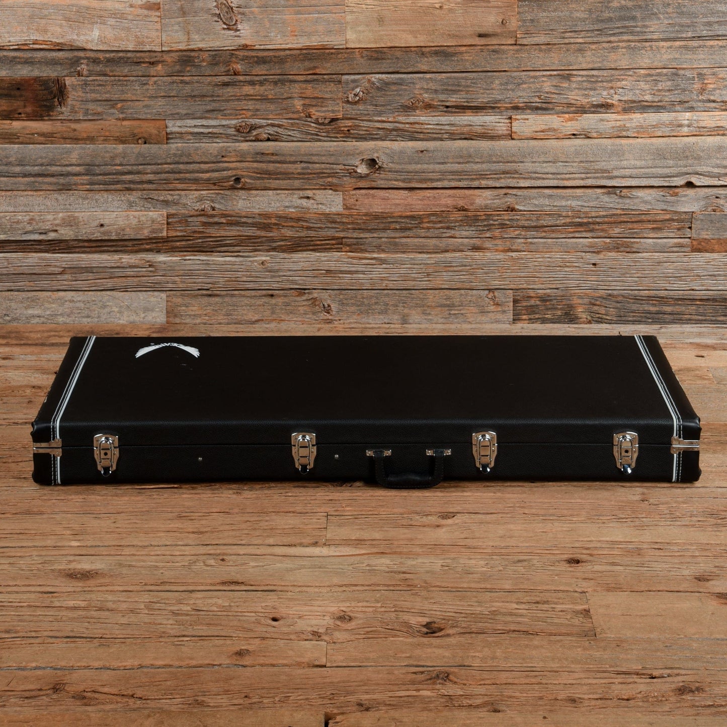 Dean Guitars V DOA Goldtop 2008 Electric Guitars / Solid Body