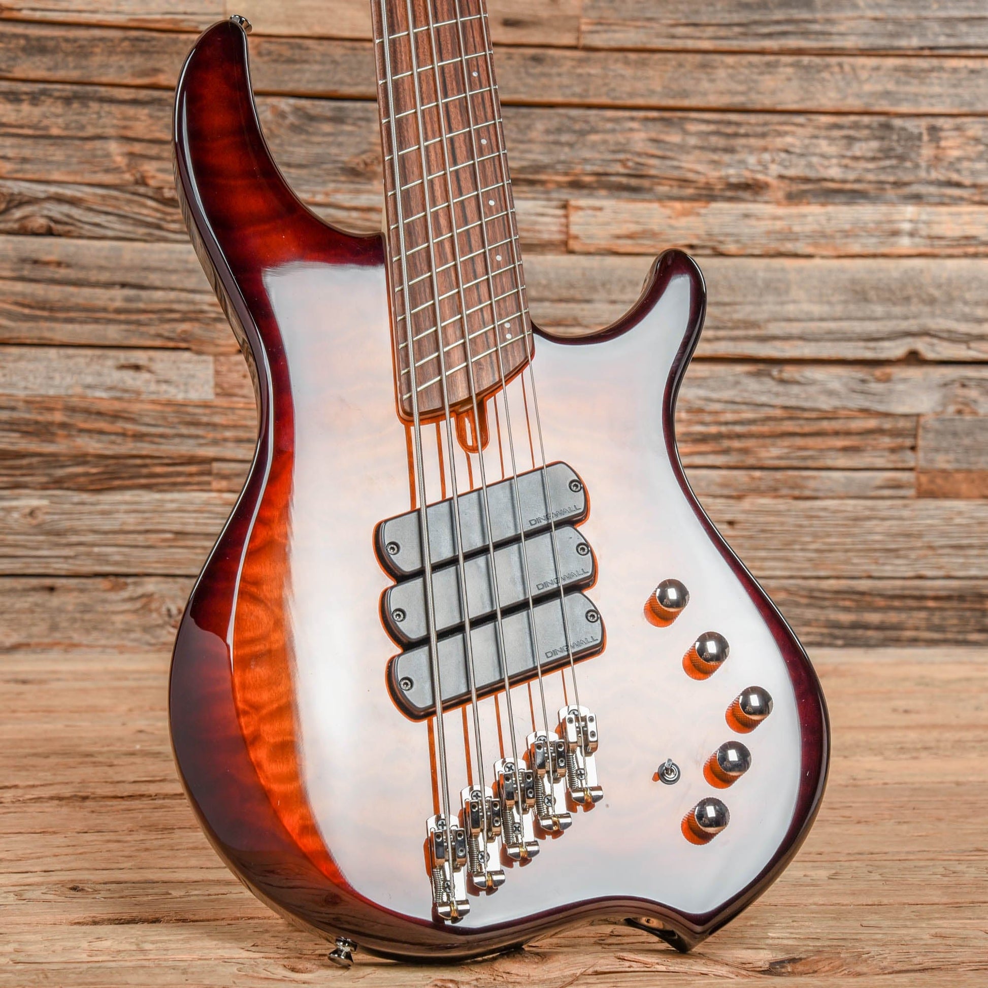 Dingwall Combustion 5 Sunburst Bass Guitars / 5-String or More