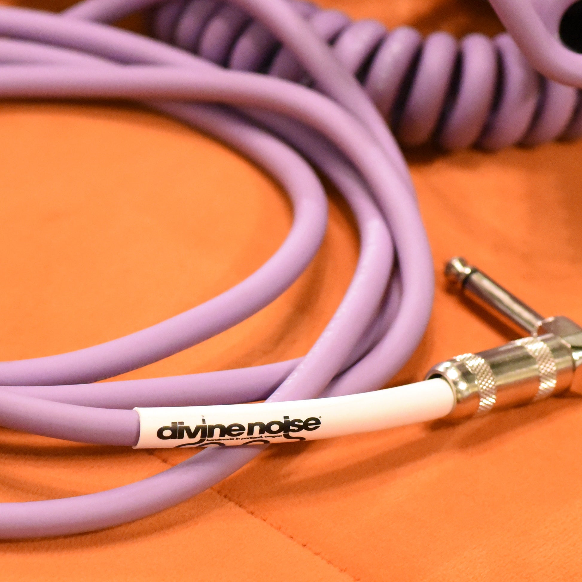 Divine Noise 50/50 Instrument Cable 30' Right Angle/Straight Lavender Haze Accessories / Cables