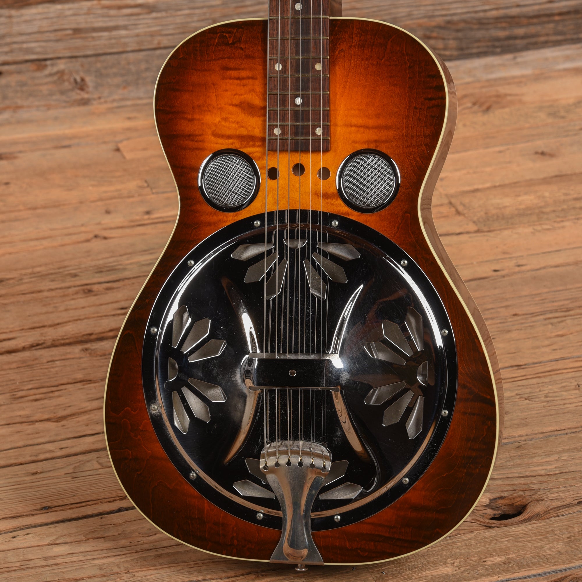 Dobro D60 Sunburst Acoustic Guitars / Resonator
