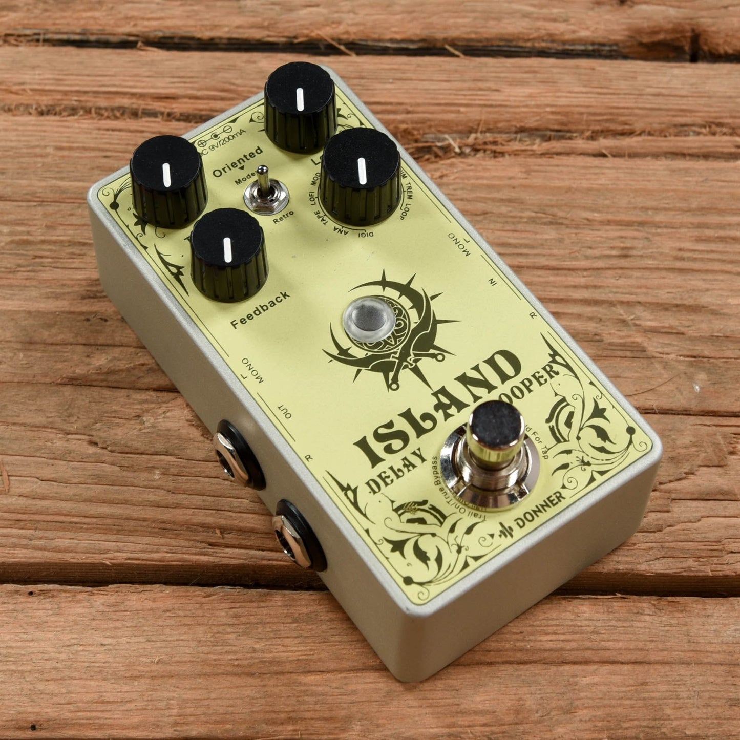 Donner Island Delay Effects and Pedals / Delay