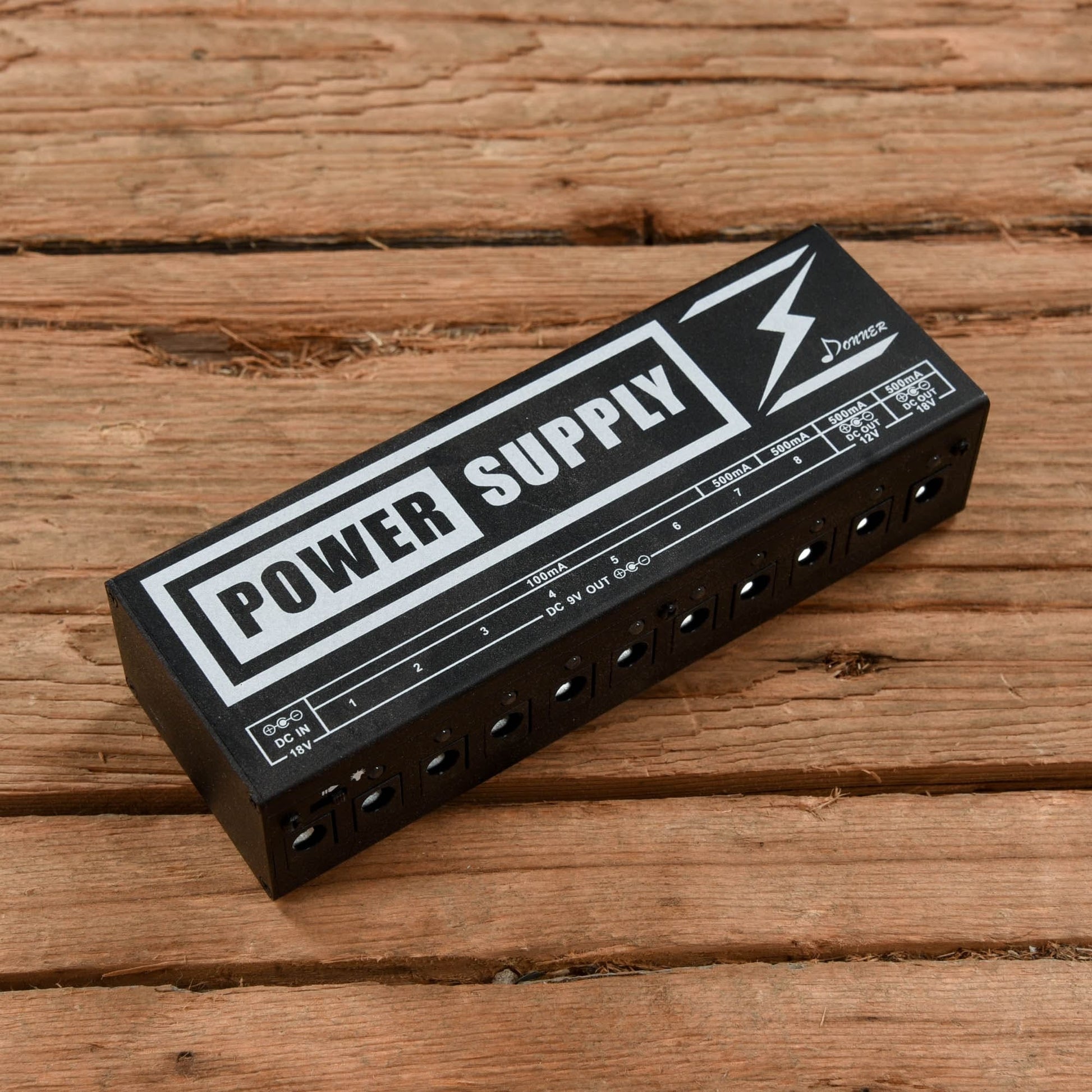 Donner DP-02 Power Supply Effects and Pedals / Pedalboards and Power Supplies