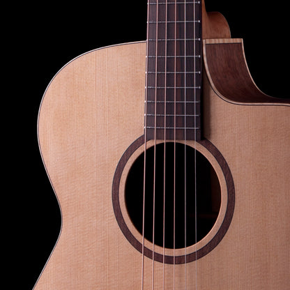 Donovan Leah Caroline Benchmark Cutaway Canadian Black Walnut/Sitka Spruce