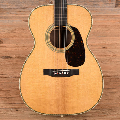 Martin Custom Shop 00-28 Style Grand Concert Sitka Spruce VTS/Wild Grain East Indian Rosewood Natural