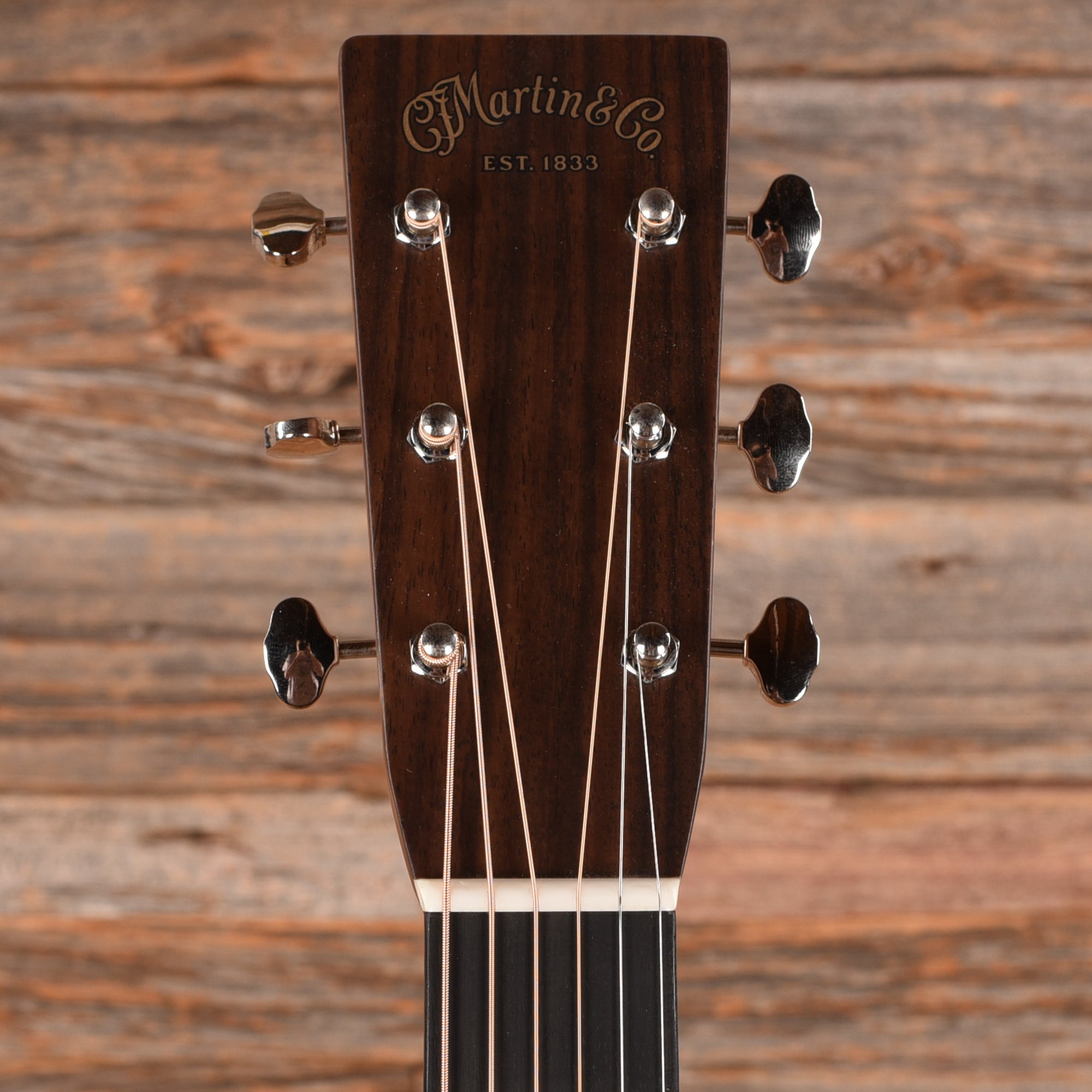 Martin Custom Shop 00-28 Style Grand Concert Sitka Spruce VTS/Wild Grain East Indian Rosewood Natural Acoustic Guitars
