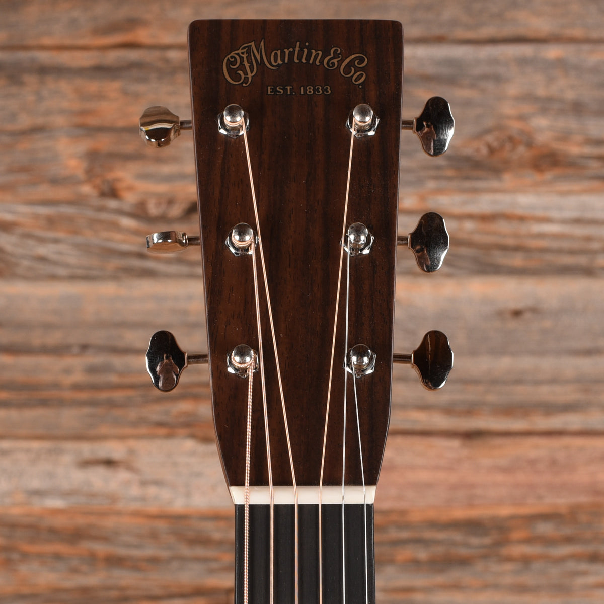 Martin Custom Shop 00-28 Style Grand Concert Sitka Spruce VTS/Wild Grain East Indian Rosewood Natural