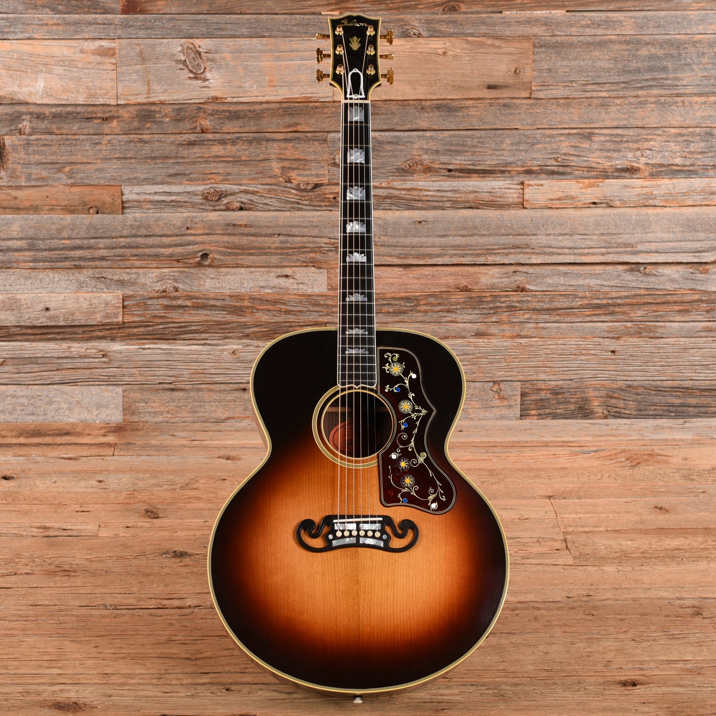 Gibson Pre-War SJ-200 Sunburst 2023
