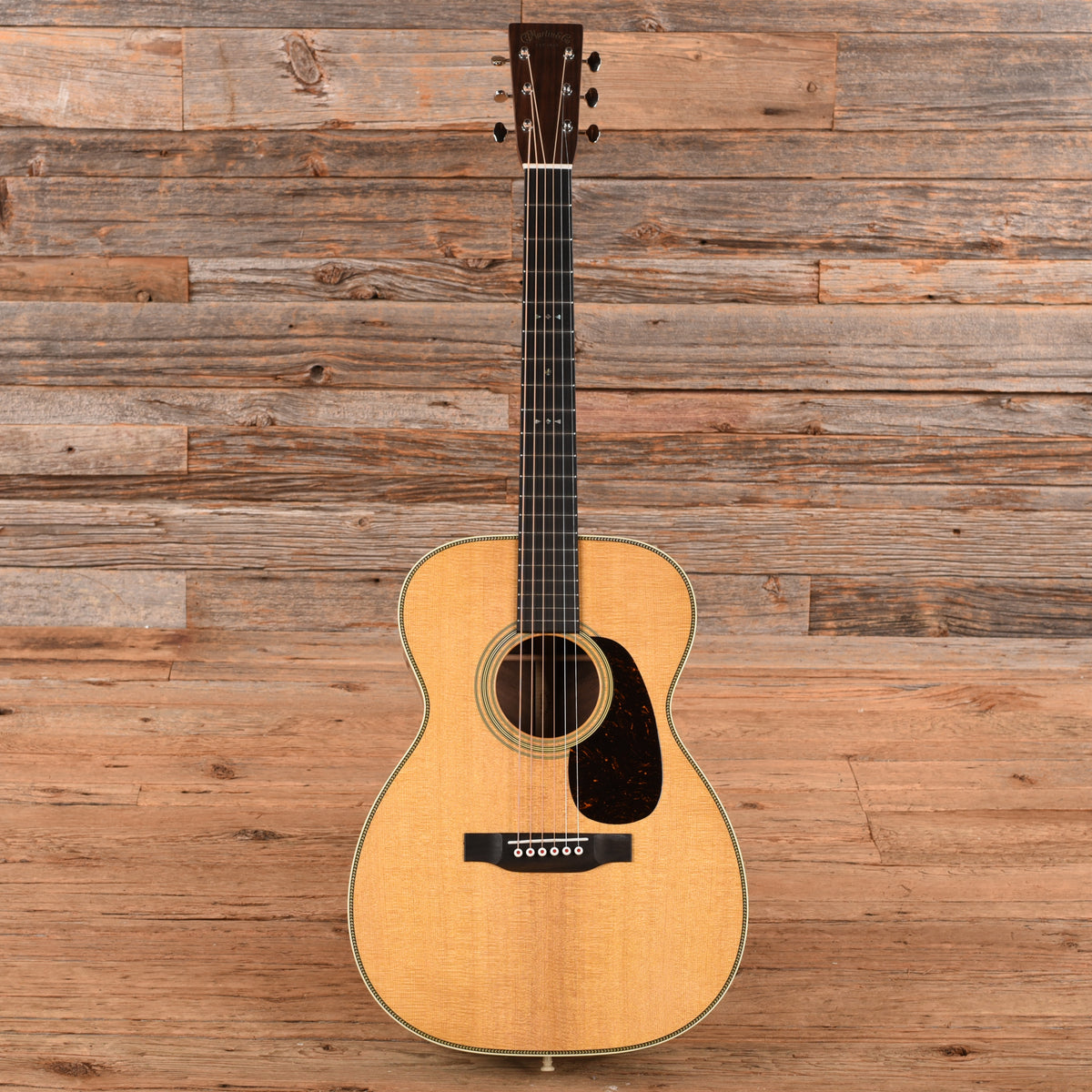 Martin Custom Shop 00-28 Style Grand Concert Sitka Spruce VTS/Wild Grain East Indian Rosewood Natural