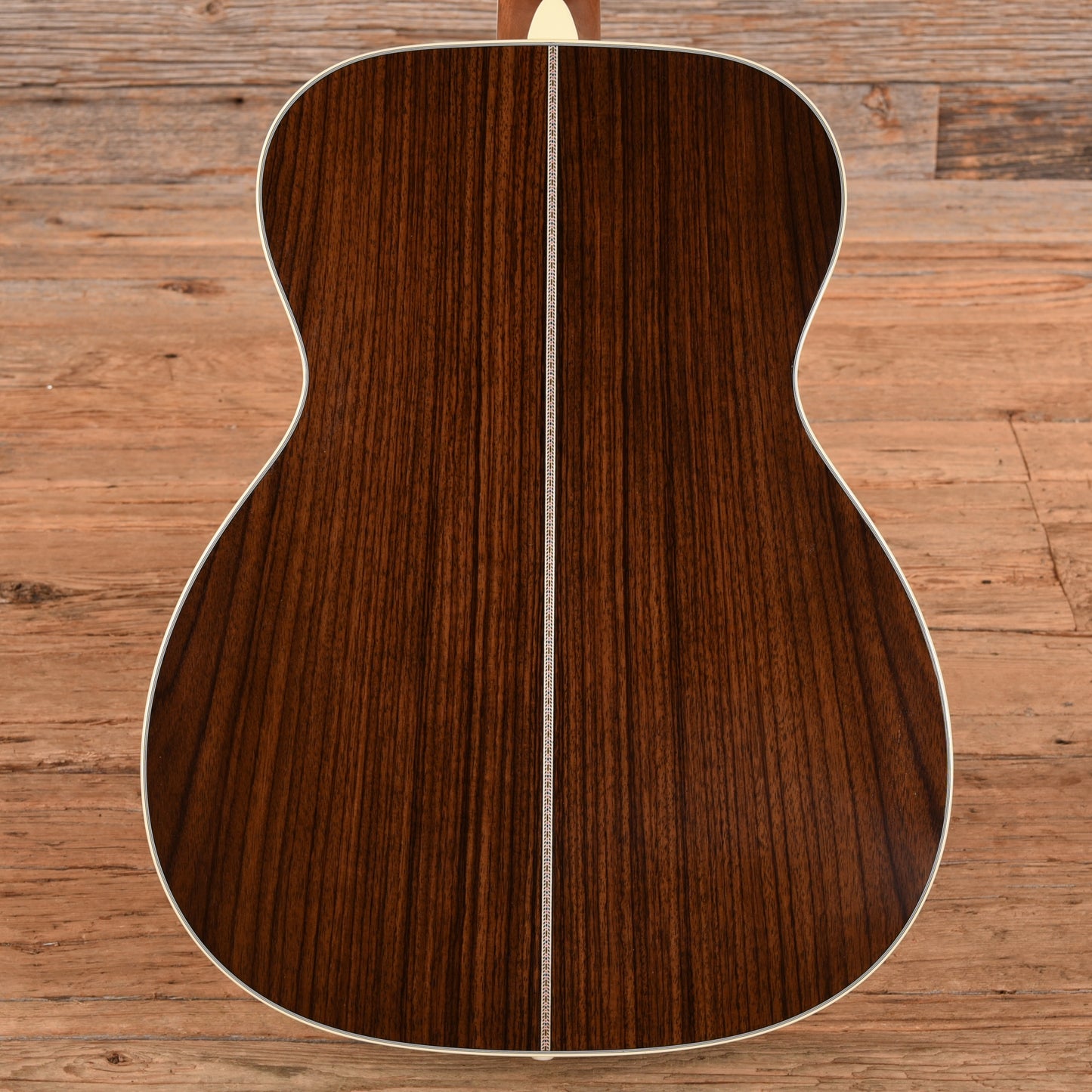 Martin J-40 Natural 2024