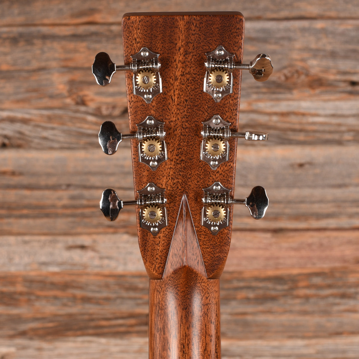 Martin Custom Shop 00-28 Style Grand Concert Sitka Spruce VTS/Wild Grain East Indian Rosewood Natural