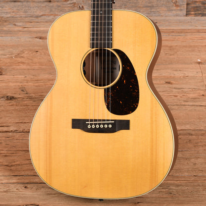 Martin Dealer Select Road Series OM-10E Natural 2025
