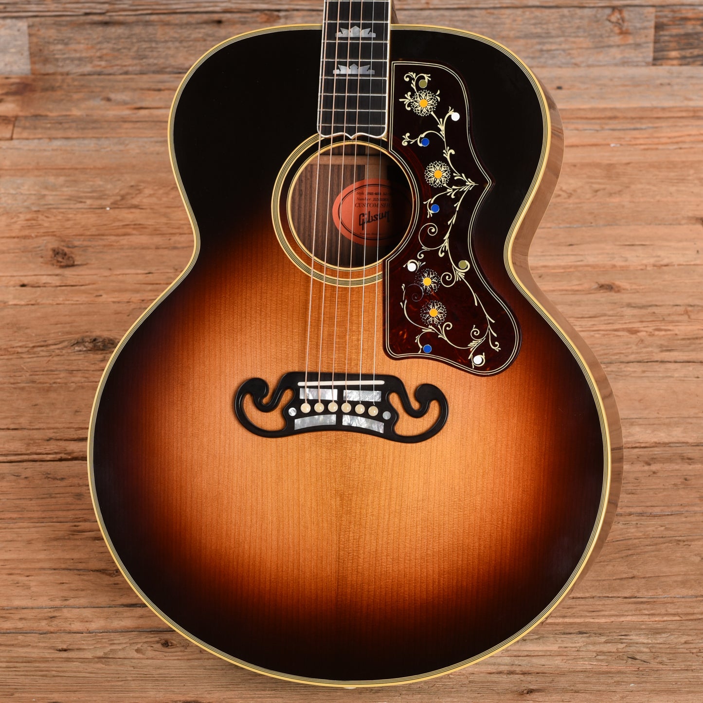 Gibson Pre-War SJ-200 Sunburst 2023